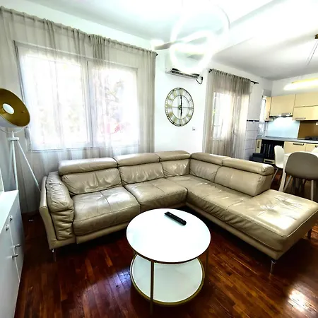 Luxury דירה *